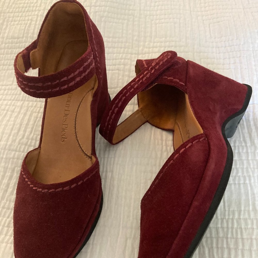 SOLD Orva L'Amour Des Pieds Leather Wedge 7.5 Burgundy